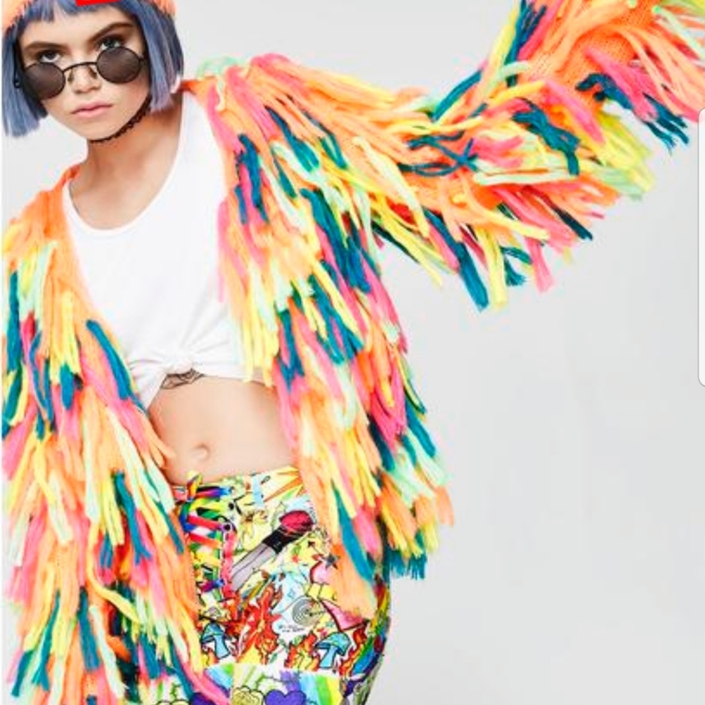 **NEW NEVER WORN** SHAGGY SWEATER